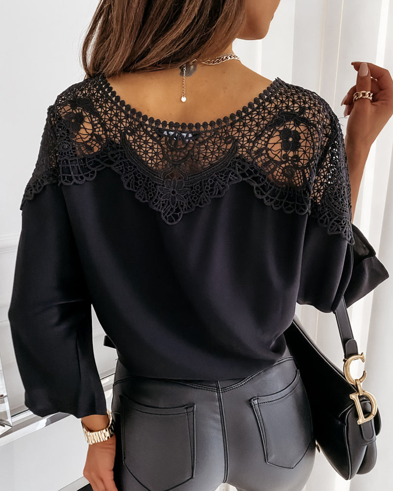 Haut manches dolman col dentelle