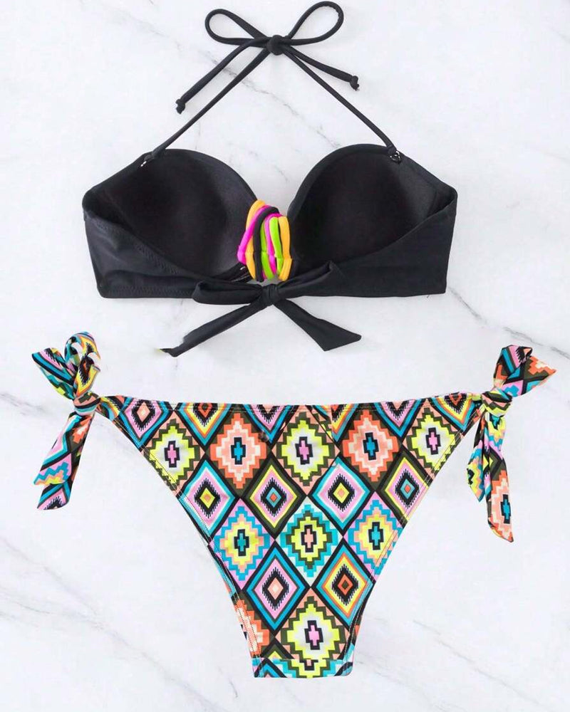 Maillot de bain bikini imprimé et décolleté dos nu