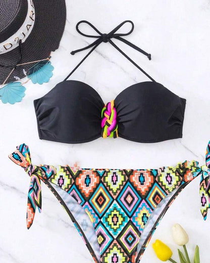 Maillot de bain bikini imprimé et décolleté dos nu