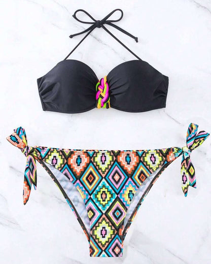 Maillot de bain bikini imprimé et décolleté dos nu