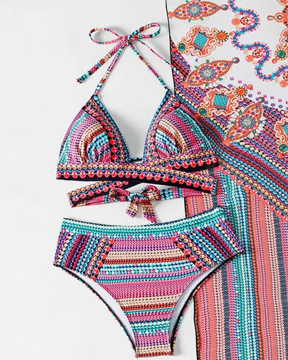 Ensemble bikini trois pièces à rayures colorées